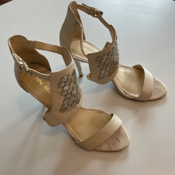 Nine West Dawnonme Leather Dress Sandal - Picture 3 of 8